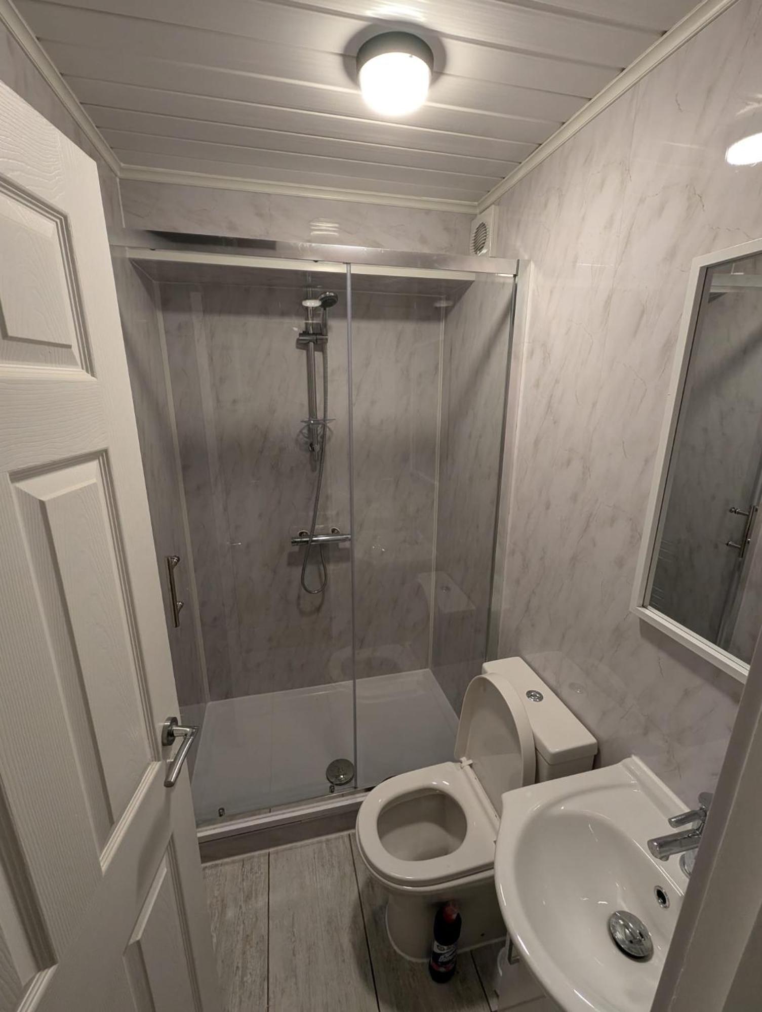 London En-Suite Double Rooms - Leytonstone E11 エクステリア 写真